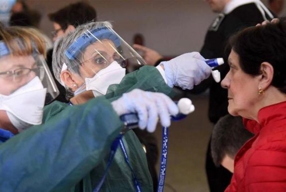 24 óra alatt 133-an haltak meg a koronavírus miatt Olaszországban