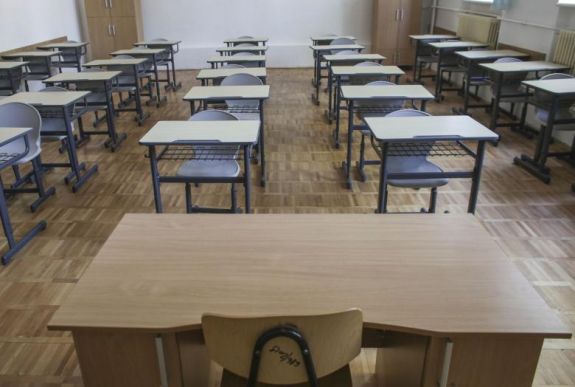 Az oktatás felfüggesztését mérlegelik a román hatóságok