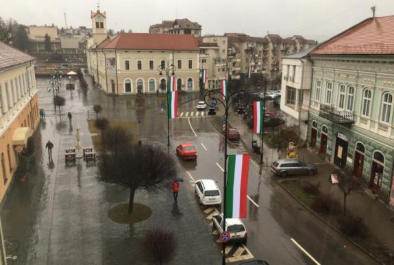 Háromszéken elmaradnak a március 15-ei tömegrendezvények, de lesznek koszorúzások