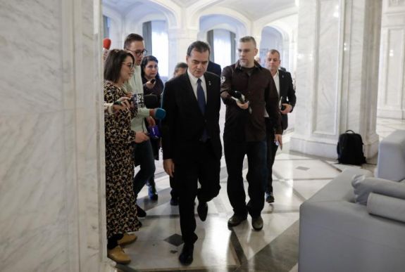 FRISSÍTVE - Ludovic Orbant bízta meg kormányalakítással az államfő