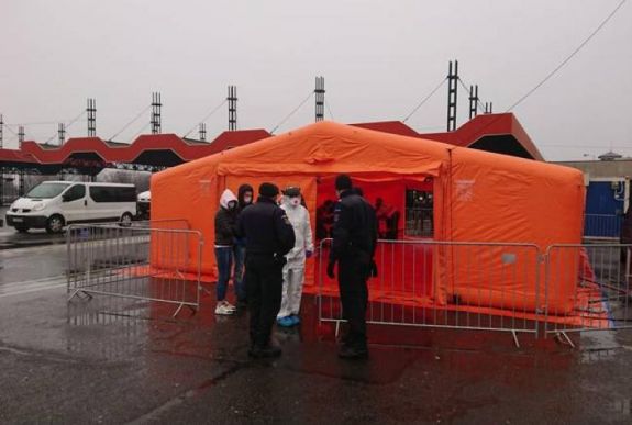 FRISSÍTVE - Hazudott határátlépéskor a koronavírussal fertőzött Bihar megyei nő