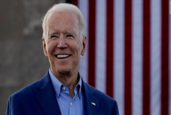 Amerikai előválasztás: Joe Biden ígéri, hogy női alelnökjelöltje lesz