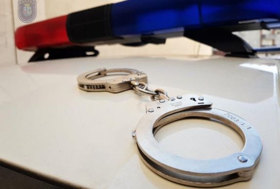 Őrizetbe vették az élettársát halálra verő romániai férfit a magyar rendőrök