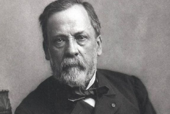 Évszázadok hírei: a tudós, aki nélkül sehol sem tartanánk a koronavírus elleni oltással