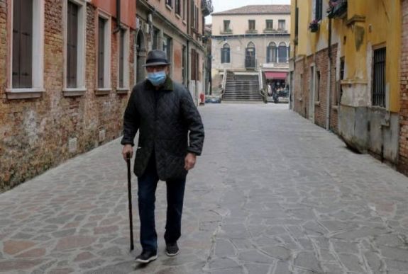 Napok óta először csökkent a halottak és az új betegek száma Olaszországban