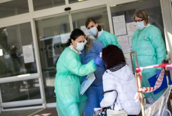 Hétre nőtt a koronavírus-fertőzésben elhunytak száma Magyarországon