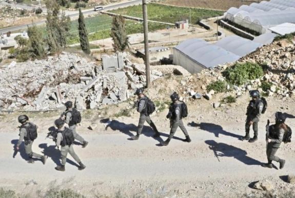 Izraeli katonák lelőttek egy palesztin férfit Ciszjordániában