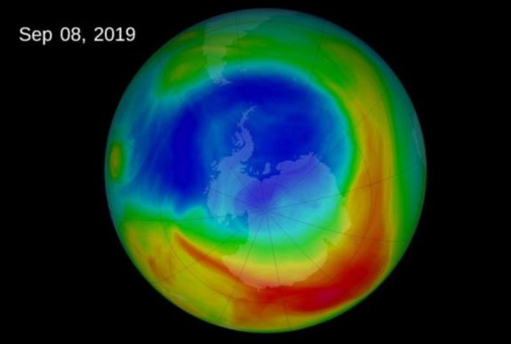 Először keletkezett ózonlyuk az Északi-sark felett