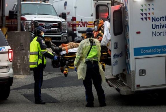 Ezernél több a járvány következtében elhunytak száma az Egyesült Államokban