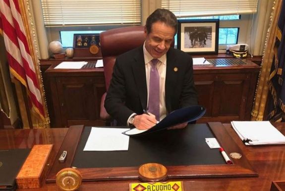 New York állam kormányzója pedofilokat is szabadon bocsátott a járvány miatt