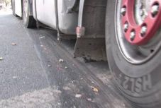 Parkolóban gázolták halálra a 32 éves nőt