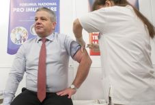 Elfogadás előtt az oltástörvény: a kecske is jóllakott és a káposzta is megmaradt?