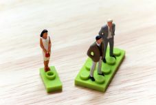 ENSZ-felmérés: Az emberek 90 százaléka előítéletes a nőkkel szemben