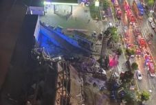 Összedőlt a többemeletes hotel, ahol karanténban tartottak rengeteg embert