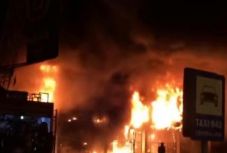 Hatalmas lángokkal égett egy nagyszebeni áruház