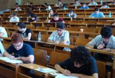 Ezeken az erdélyi egyetemeken függesztik fel az oktatást