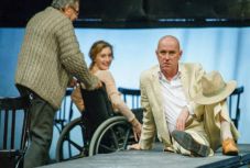 Az otthon biztonságából nézhető a marosvásárhelyi színház előadása