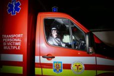 Újabb négy romániai személy koronavírus-tesztje lett pozitív