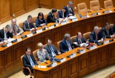 Koronavírus: nem fertőzöttek a kormány tagjai