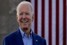 Amerikai előválasztás: Joe Biden ígéri, hogy női alelnökjelöltje lesz