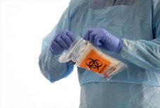 Koronavírus: 40 ezer gyorstesztet osztanak szét a héten Romániában