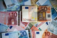 A koronavírus elleni küzdelem finanszírozásáról egyeztettek az uniós pénzügyminiszterek