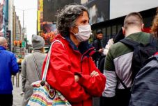 Egy nap alatt 4500 új megbetegedést jeleztek az Egyesült Államokban