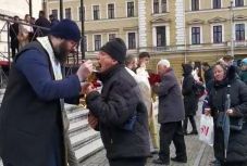 Feljelentették az ügyészségen a „vírusosztogató” kolozsvári pópákat