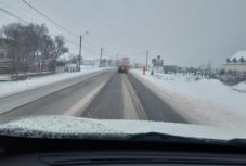 A rendőrség óvatosságra inti a sofőröket a márciusi hó miatt