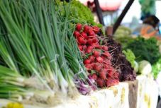 Az élelmiszerpiacok továbbra is nyitva tartanak