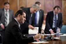 Újra tesztelték őket: nem fertőződtek meg koronavírussal a kormány tagjai