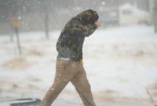 Meghosszabbították a szélre, hóviharra vonatkozó figyelmeztetést a meteorológusok