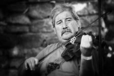 Díjak Halmos Béla emlékére: táncház-szervezők és prímások jelölését várja a Hagyományok Háza