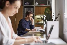 Hogyan lehet hatékony az otthonról végzett munka? Időmenedzsmenti szakértőt kérdeztünk