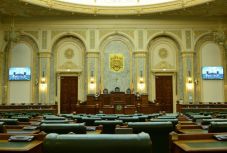 Rendkívüli helyzetekben távrendszerben is tarthat üléseket a szenátus