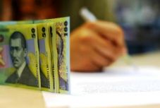 Eldőlt: kérésre év végéig felfüggeszthető a banki hitelek törlesztése