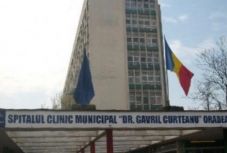 Meglettek az eredmények: a nagyváradi Curteanu-kórházban nincs fertőzött orvos