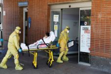 Spanyolországban a legmagasabb a fertőzött egészségügyi dolgozók száma