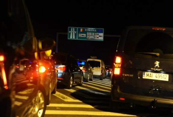 A teherforgalomnak tartanák fenn az egyik magyar-román határátkelőt