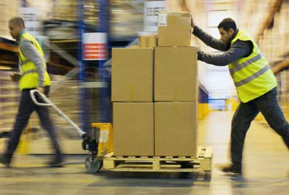 Több mint egymillió munkaszerződést függesztettek vagy bontottak fel