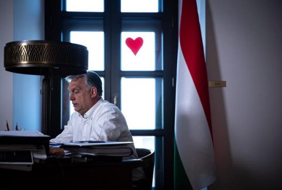 Magyarországon határozatlan időre meghosszabbították a kijárási korlátozást