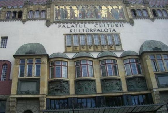 A marosvásárhelyi kulturális intézmények 300 alkalmazottja kerül kényszerszabadságra