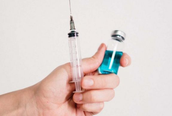 Romániába is eljut: hatékonynak tűnik egy kísérleti koronavírus-gyógyszer