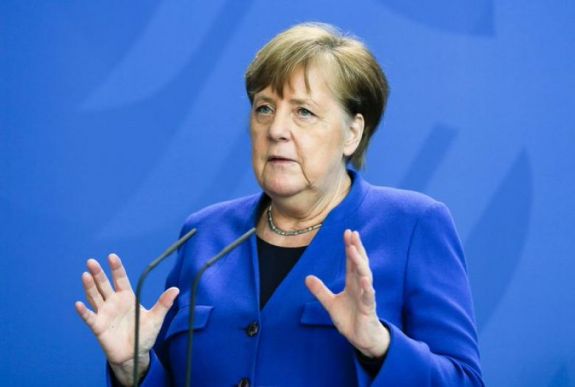Merkel: meg kell akadályozni az újabb országos leállást követelő járványhelyzet kialakulását