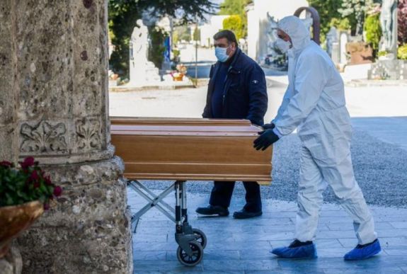 Túllépte a 25 ezret a halottak száma Olaszországban