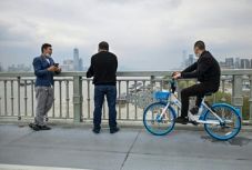 Több mint 700 ezer Covid-19-esetet akadályozhattak meg Kínában a korlátozásokkal