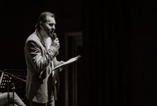 A marosvásárhelyi színház online előadással ünnepli a költészet napját