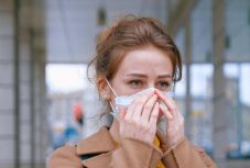 Országosan kötelező lesz? Raed Arafat nagyon ajánlja a maszk viselését