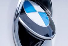 Ötödével estek az első negyedévben a BMW eladásai