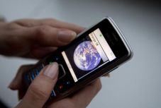 Szlovákiában alkotmánybírósághoz fordulnak a mobiltelefonok nyomon követése miatt